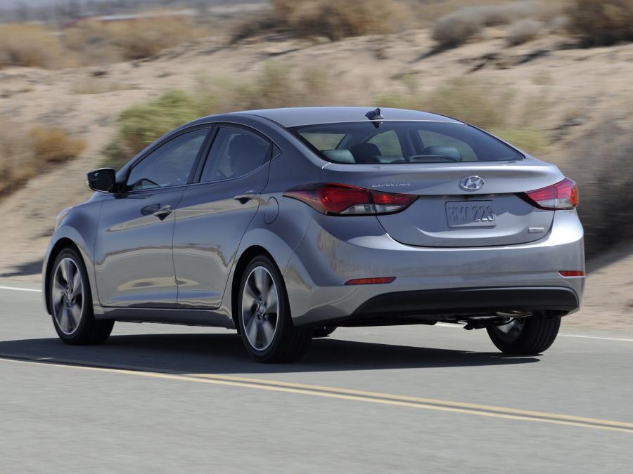  Hyundai Elantra Limited 2014 года  (US) (фото 17 из 27)